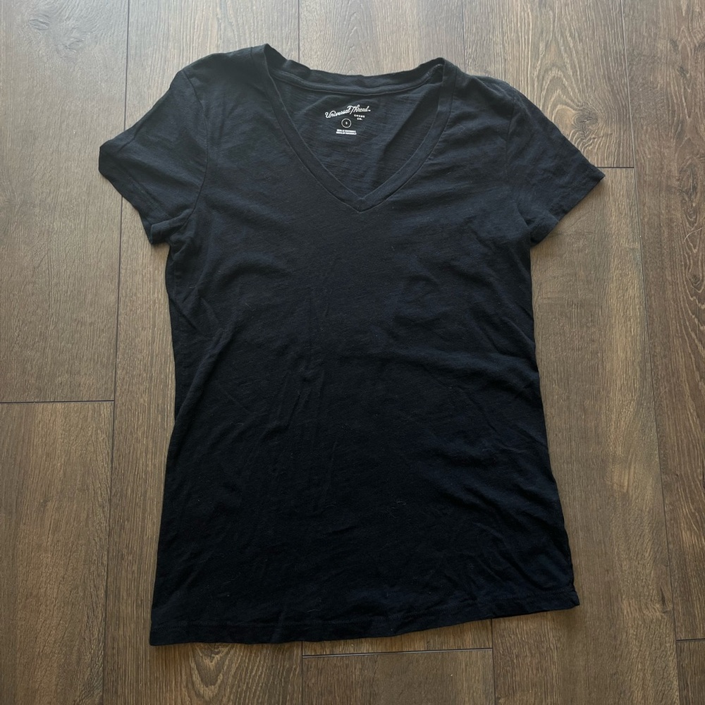 Universal Thread V-Neck Tee